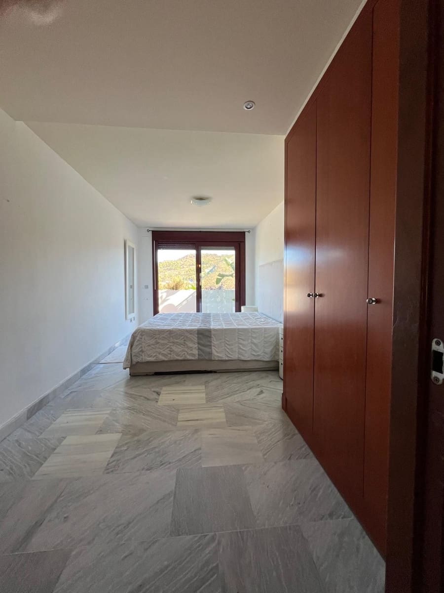 2 sovrum Lägenhet till salu i Benahavis med pool garage - 290 000 € (Ref: 10142984)