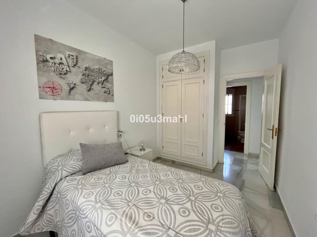 Apartamento de 3 habitaciones en El Ejido en venta - 353.500 € (Ref: 10142986)