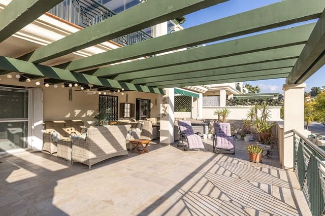 3 camera da letto Appartamento in vendita in Nueva Andalucia, Marbella con piscina garage - 595.000 € (Rif: 10143029)