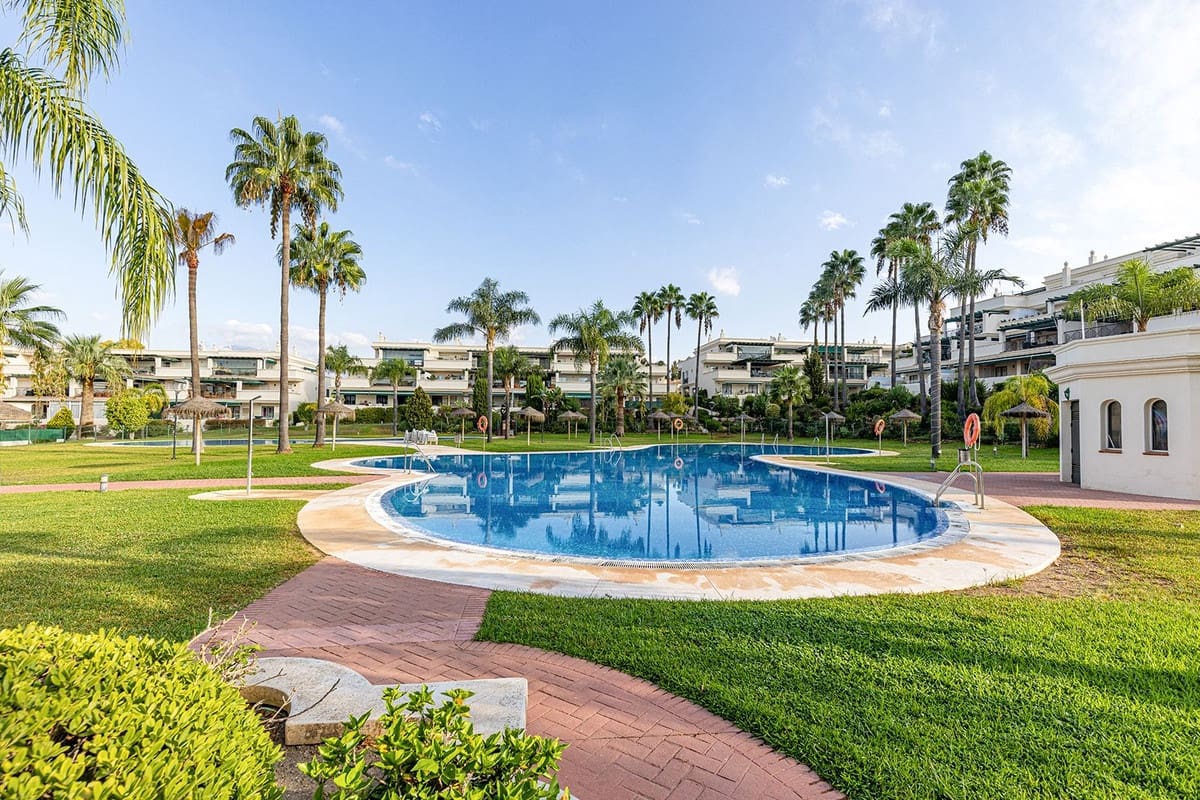 3 camera da letto Appartamento in vendita in Nueva Andalucia con piscina garage - 595.000 € (Rif: 10143029)