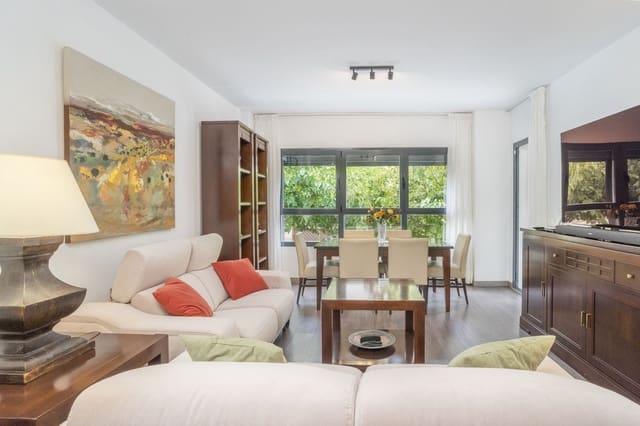 3 chambre Appartement à vendre à Centro, Estepona avec piscine garage - 430 000 € (Ref: 10143031)