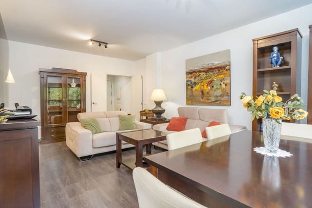 3 chambre Appartement à vendre à Centro, Estepona avec piscine garage - 430 000 € (Ref: 10143031)