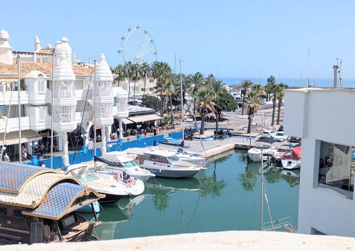 2 makuuhuone Huoneisto myytävänä paikassa Benalmadena mukana uima-altaan 
autotalli - 850 000 € (Ref: 10143040)