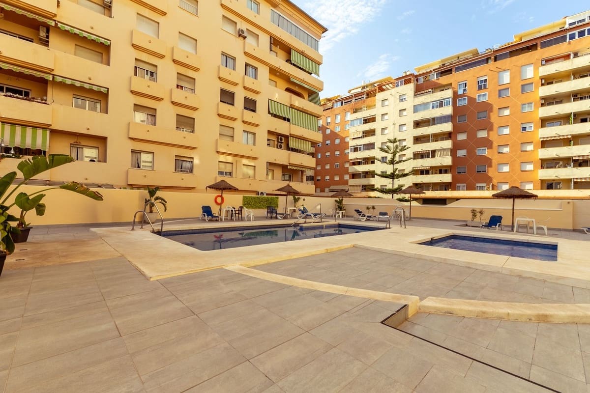 3 sovrum Lägenhet till salu i Fuengirola med pool garage - 498 500 € (Ref: 10143056)