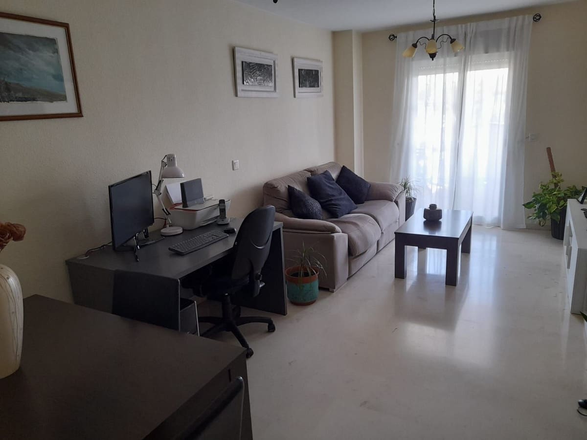 2 soverom Leilighet til salgs i Benalmadena med svømmebasseng garasje - € 335 000 (Ref: 10143091)
