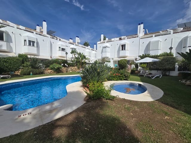 3 bedroom Townhouse for sale in Real de Zaragoza, Marbella with pool garage - € 1,650,000 (Ref: 10143094)