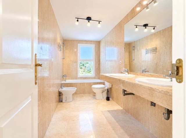 3 camera da letto Appartamento in vendita in El Rosario, Marbella con piscina garage - 464.000 € (Rif: 10143095)