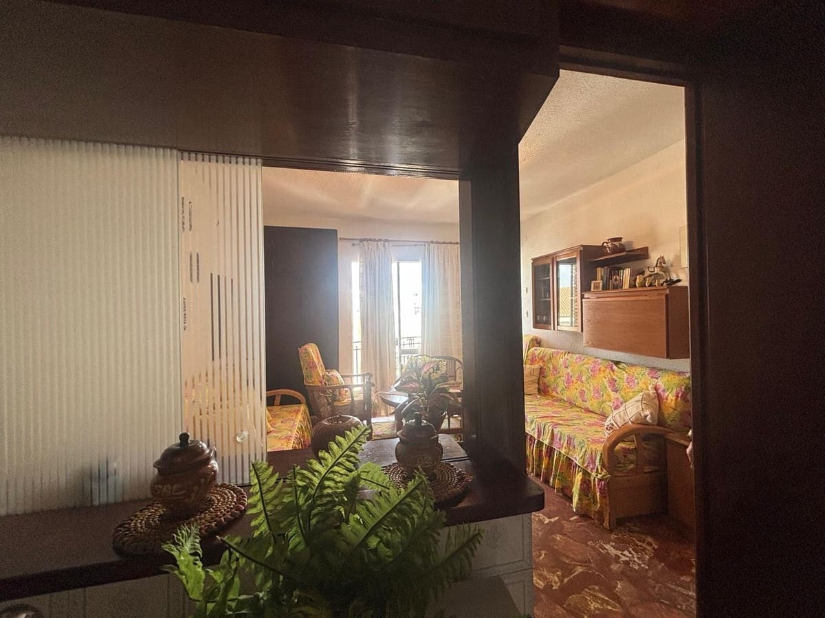 Lejlighed til salg i Benalmadena Costa med swimmingpool - € 170.000 (Ref: 10143098)