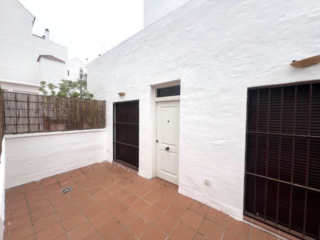 3 quarto Apartamento para venda em Nueva Andalucia, Marbella com piscina - 395 000 € (Ref: 10143103)