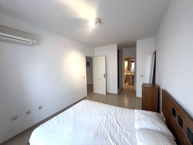 3 quarto Apartamento para venda em Nueva Andalucia, Marbella com piscina - 395 000 € (Ref: 10143103)