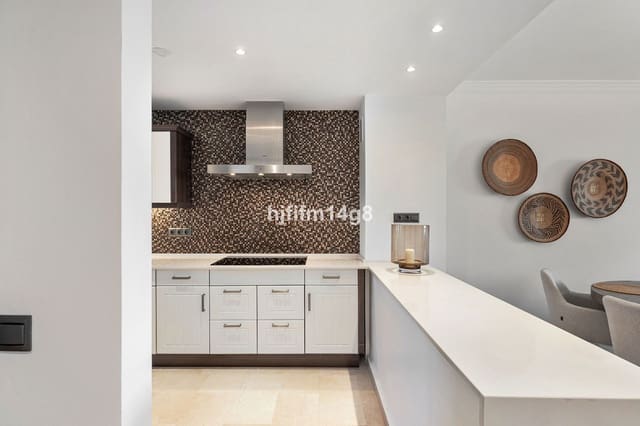 2 quarto Apartamento para venda em Nueva Andalucia, Marbella com piscina garagem - 799 000 € (Ref: 10143106)