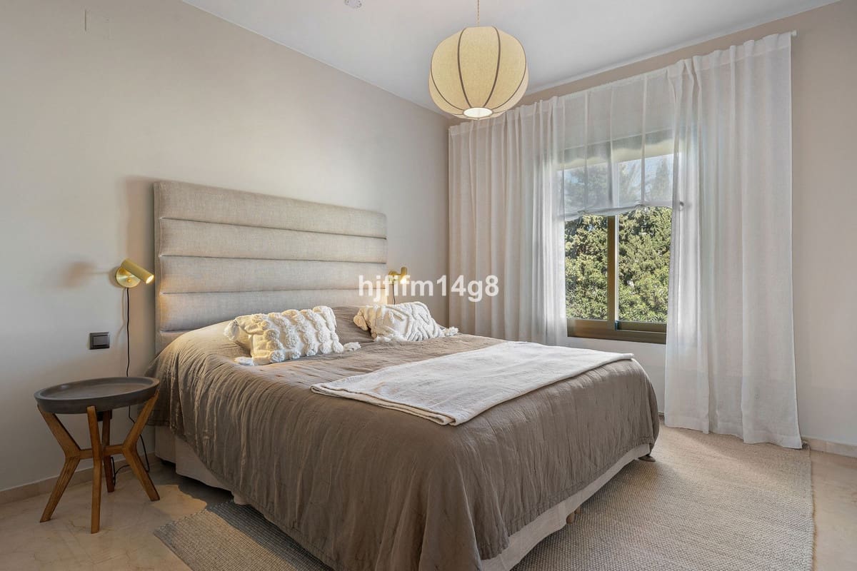 2 quarto Apartamento para venda em Nueva Andalucia com piscina garagem - 799 000 € (Ref: 10143106)