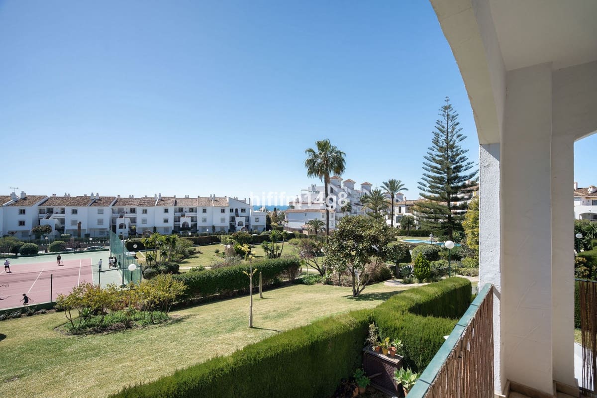 2 quarto Apartamento para venda em Nueva Andalucia com piscina garagem - 799 000 € (Ref: 10143106)