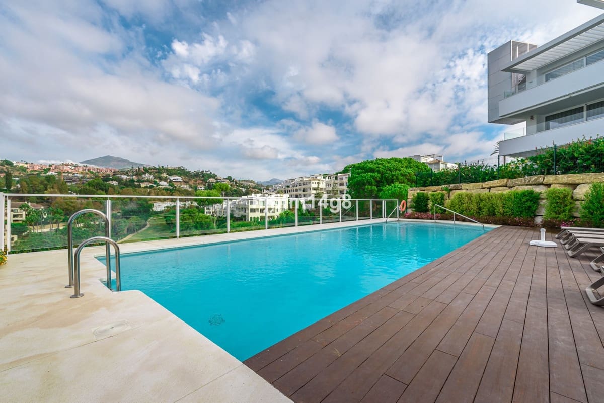 3 slaapkamer Appartement te koop in La Quinta met zwembad garage - € 1.295.000 (Ref: 10143107)