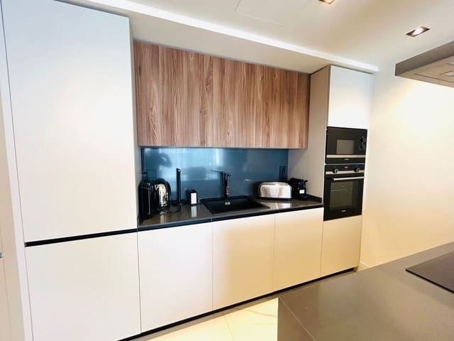 3 chambre Appartement à vendre à Nueva Alcántara, Marbella avec piscine garage - 1 100 000 € (Ref: 10143108)
