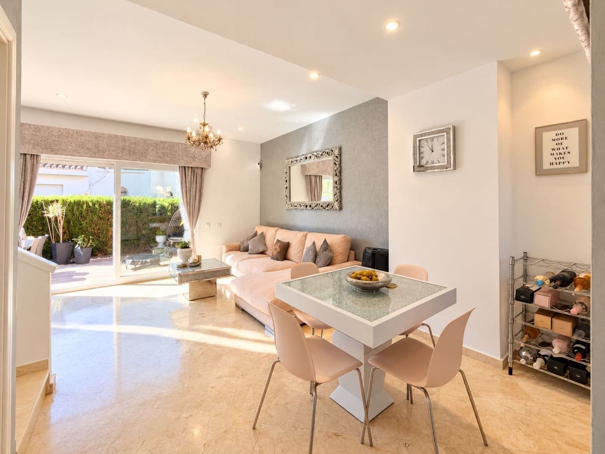 3 bedroom Villa for sale in Manilva with pool garage - € 349,000 (Ref: 10143112)