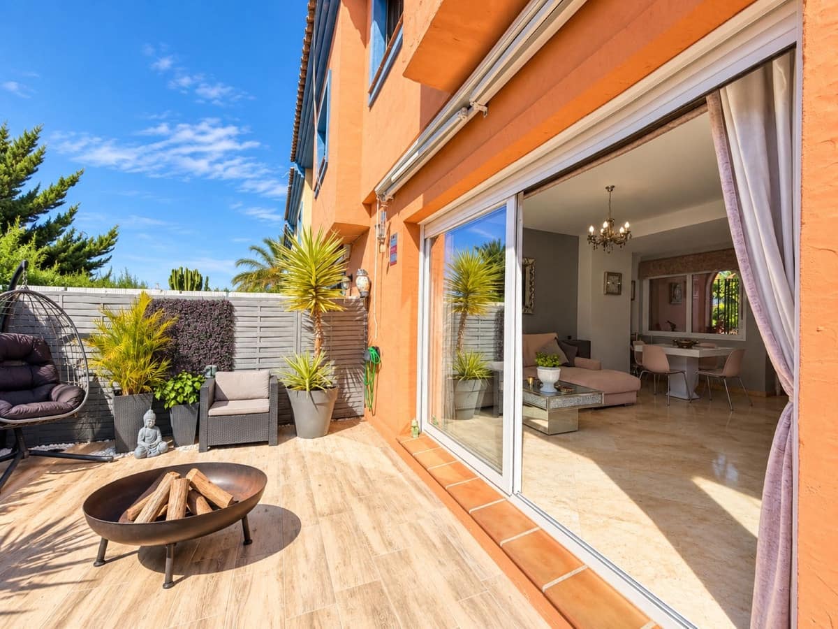 3 bedroom Villa for sale in Manilva with pool garage - € 349,000 (Ref: 10143112)
