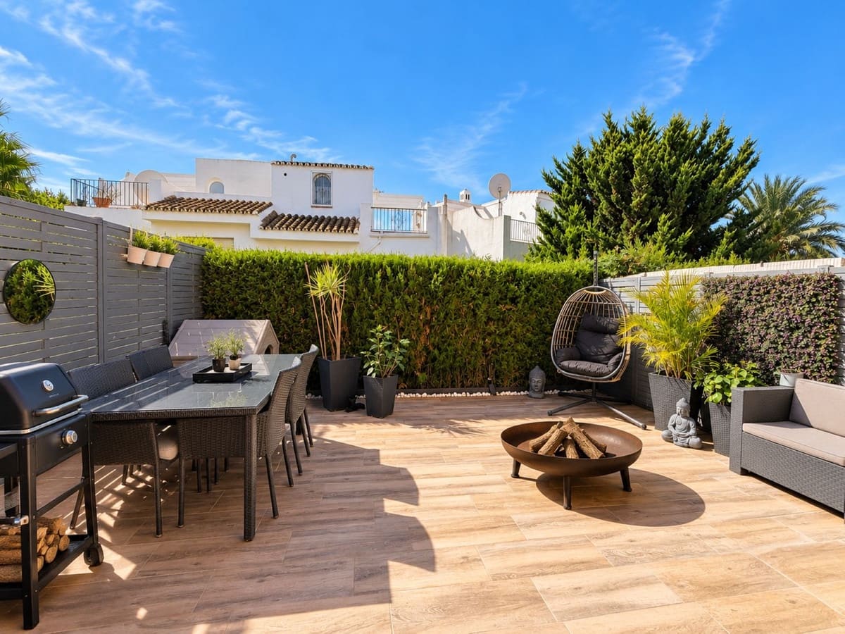 3 bedroom Villa for sale in Manilva with pool garage - € 349,000 (Ref: 10143112)