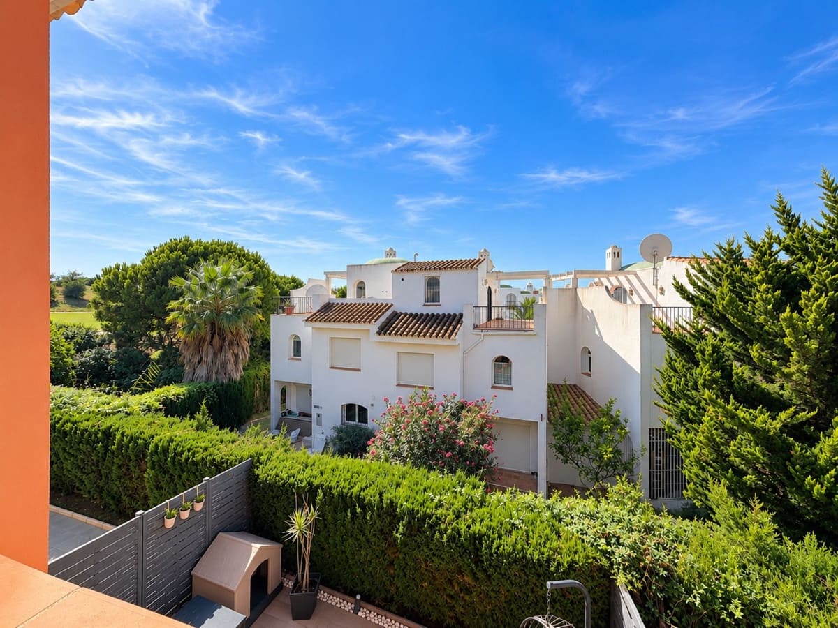 3 bedroom Villa for sale in Manilva with pool garage - € 349,000 (Ref: 10143112)