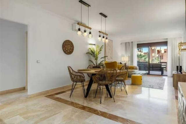 2 chambre Appartement à vendre à Atalaya-Isdabe, Estepona avec piscine garage - 430 000 € (Ref: 10143113)