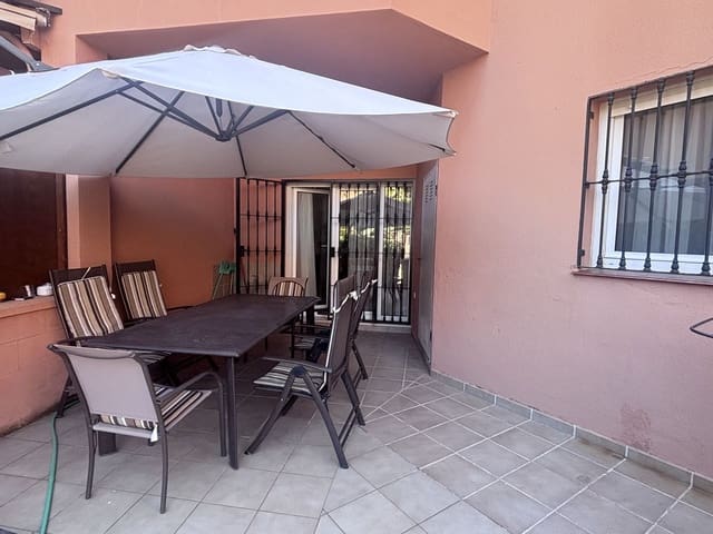 4 sypialnia Dom na sprzedaż w Alcorrín, Manilva z basenem - 575 000 € (Ref: 10143120)