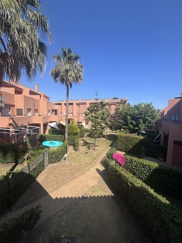 4 sypialnia Dom na sprzedaż w Alcorrín, Manilva z basenem - 575 000 € (Ref: 10143120)