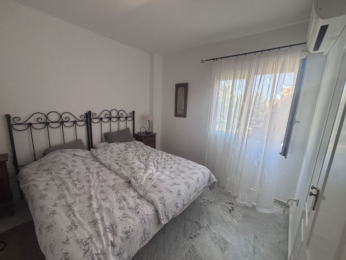 4 sypialnia Dom na sprzedaż w Manilva z basenem - 575 000 € (Ref: 10143120)