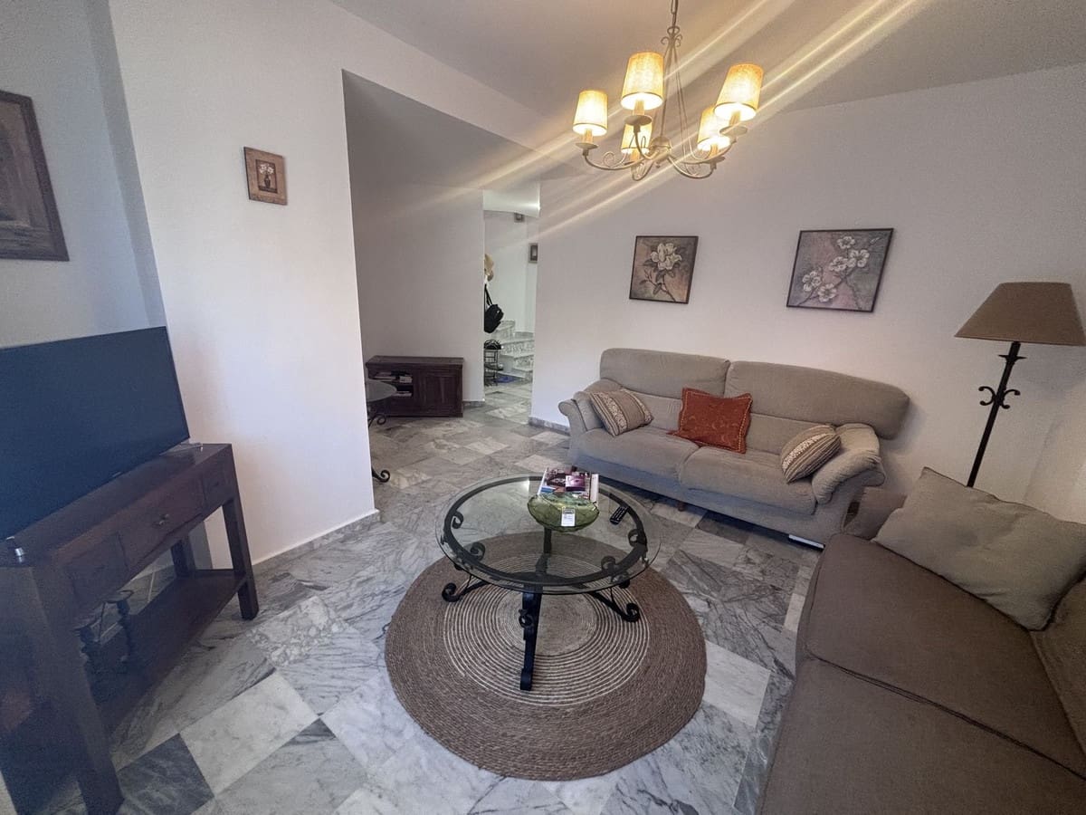 4 sypialnia Dom na sprzedaż w Manilva z basenem - 575 000 € (Ref: 10143120)