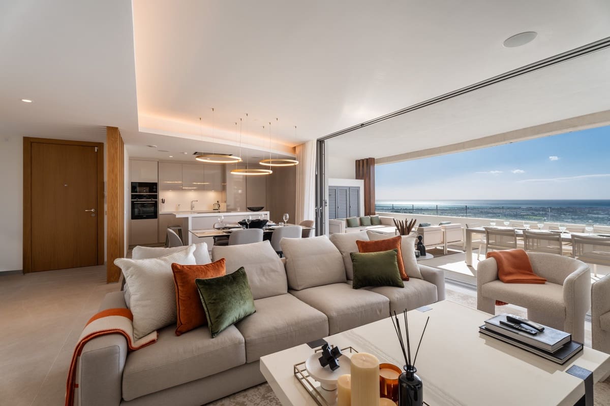 3 slaapkamer Appartement te koop in La Quinta met zwembad garage - € 1.595.000 (Ref: 10143126)