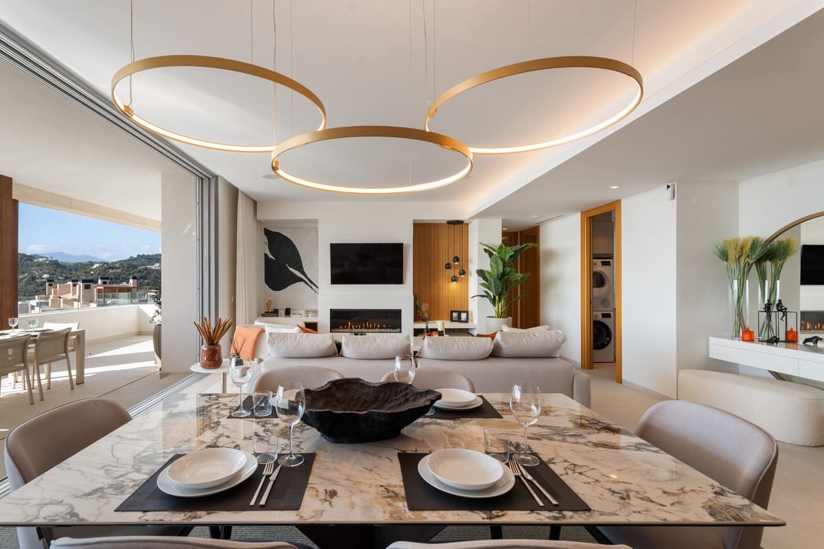 3 slaapkamer Appartement te koop in La Quinta met zwembad garage - € 1.595.000 (Ref: 10143126)