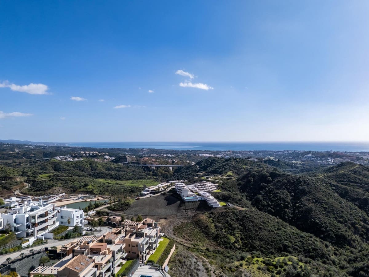3 slaapkamer Appartement te koop in La Quinta met zwembad garage - € 1.595.000 (Ref: 10143126)