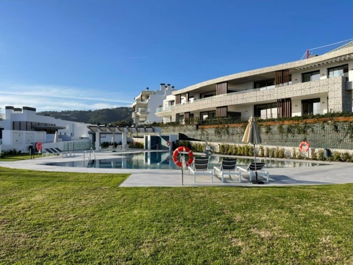 3 slaapkamer Appartement te koop in La Quinta met zwembad garage - € 1.595.000 (Ref: 10143126)