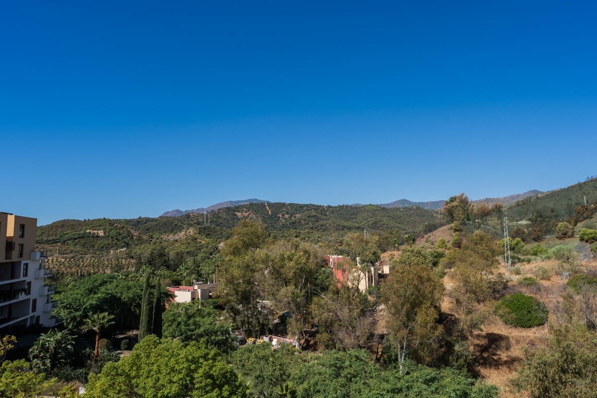 3 soveværelse Lejlighed til salg i Benahavis med swimmingpool garage - € 399.000 (Ref: 10143129)