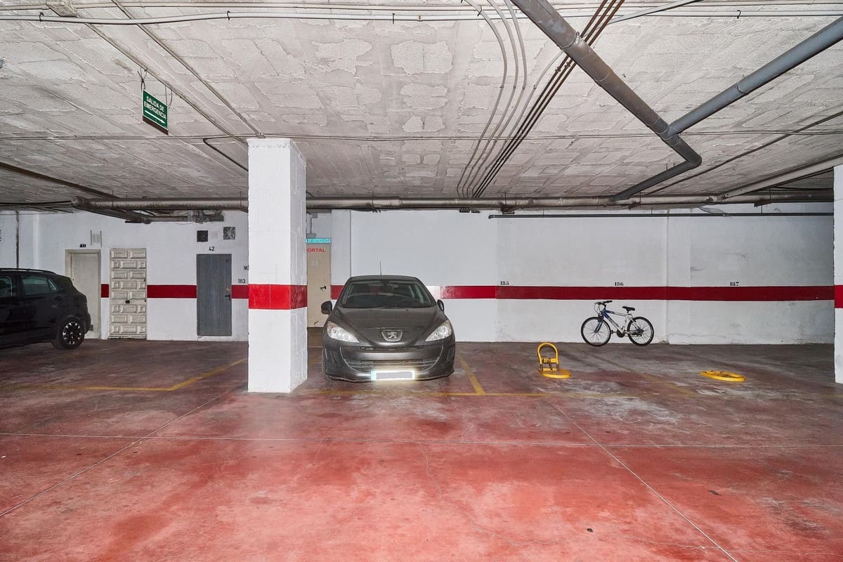 3 soverom Leilighet til salgs i Fuengirola med garasje - € 415 000 (Ref: 10143136)