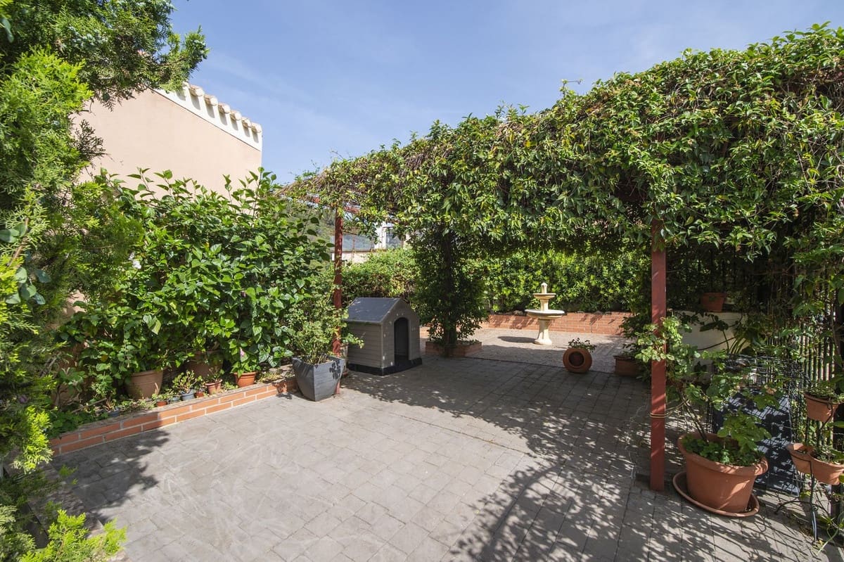 3 soverom Villa til salgs i Estepona med svømmebasseng garasje - € 390 000 (Ref: 10143148)