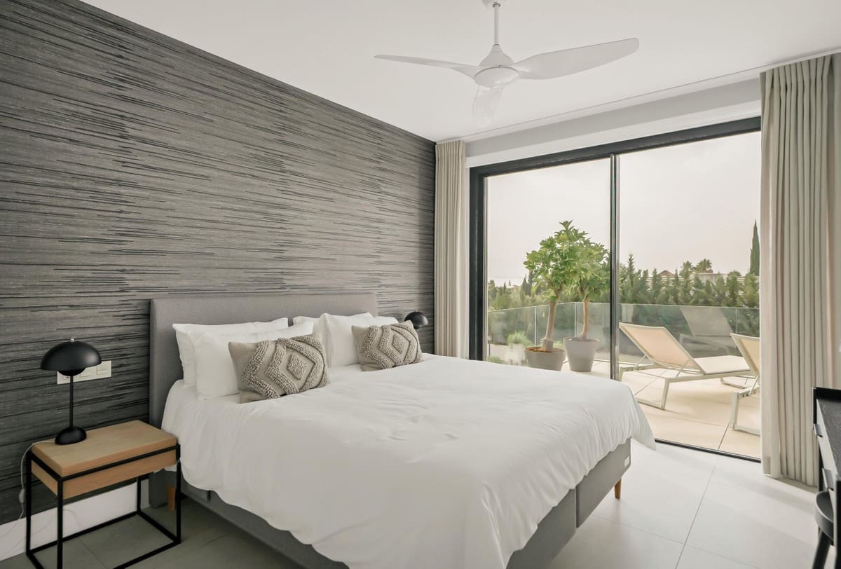 2 slaapkamer Appartement te koop in La Quinta met zwembad garage - € 799.000 (Ref: 10143166)