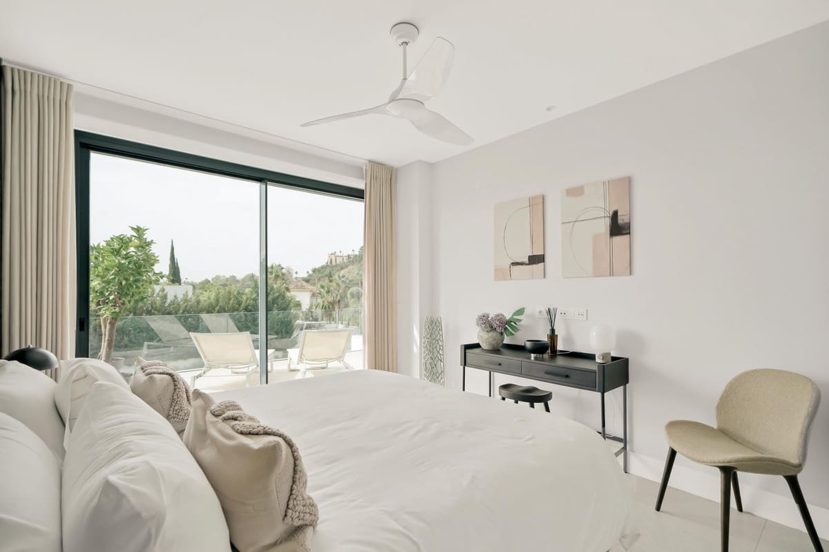 2 slaapkamer Appartement te koop in La Quinta met zwembad garage - € 799.000 (Ref: 10143166)