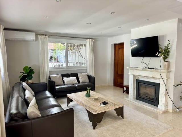 3 camera da letto Villa in vendita in El Rosario, Marbella con piscina garage - 889.000 € (Rif: 10143177)