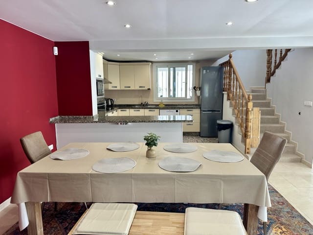 3 camera da letto Villa in vendita in El Rosario, Marbella con piscina garage - 889.000 € (Rif: 10143177)