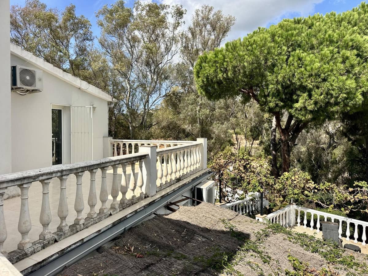 3 sypialnia Willa na sprzedaż w Marbella z basenem garażem - 889 000 € (Ref: 10143177)