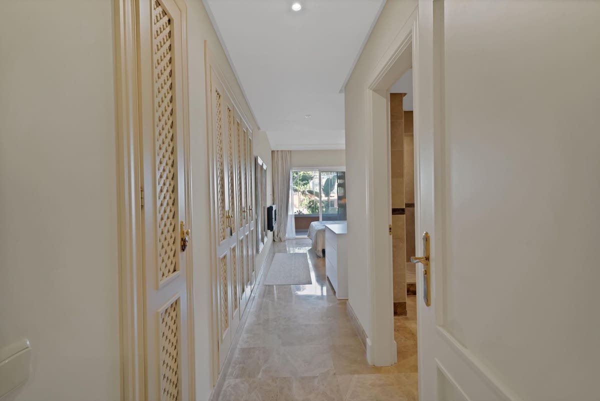 3 chambre Appartement à vendre à Marbella avec piscine garage - 749 000 € (Ref: 10143180)