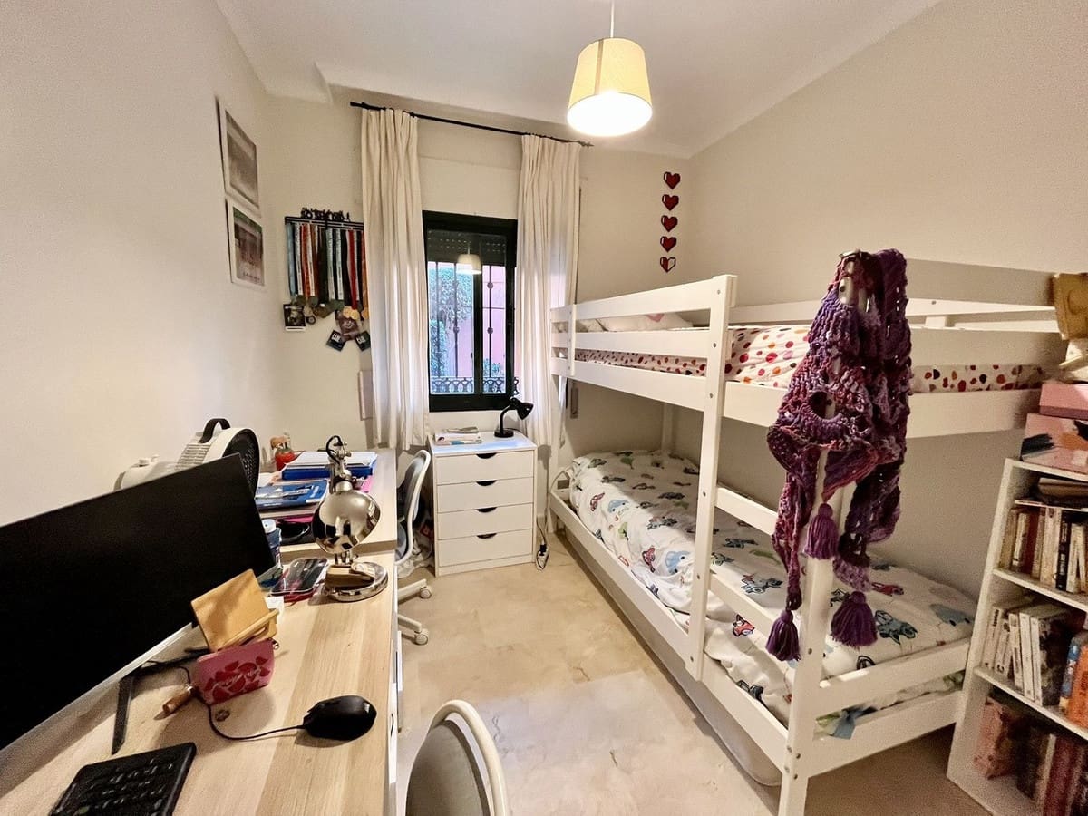 2 bedroom Apartment for sale in Marbella with pool garage - € 385,000 (Ref: 10143188)