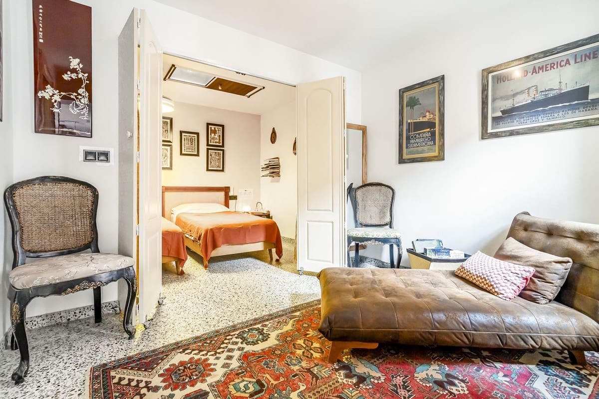 2 bedroom Townhouse for sale in Malaga city - € 244,000 (Ref: 10143204)