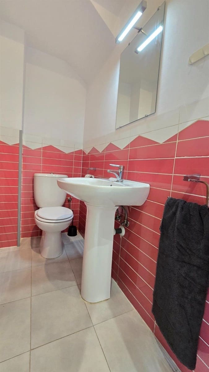 2 bedroom Townhouse for sale in Torremolinos - € 260,000 (Ref: 10143206)