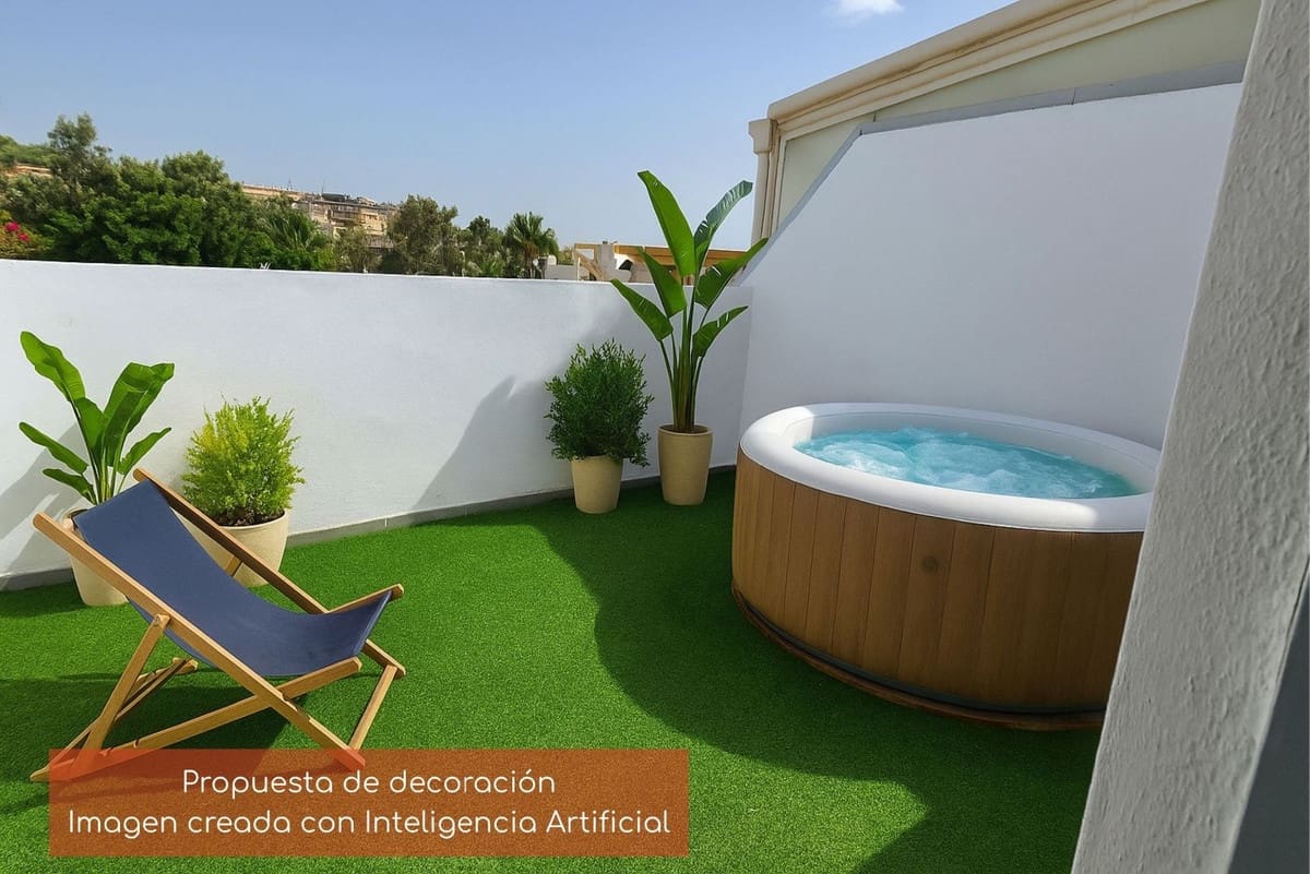 2 bedroom Townhouse for sale in Torremolinos - € 260,000 (Ref: 10143206)