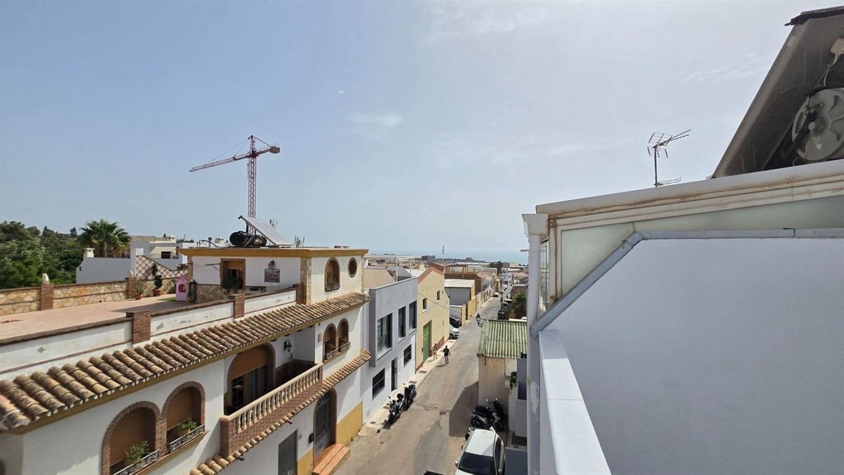 2 bedroom Townhouse for sale in Torremolinos - € 260,000 (Ref: 10143206)