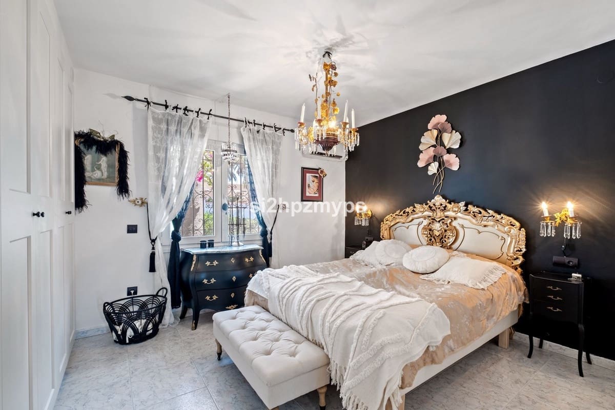 5 quarto Moradia para venda em Torrox-Costa com piscina garagem - 1 300 000 € (Ref: 10143216)