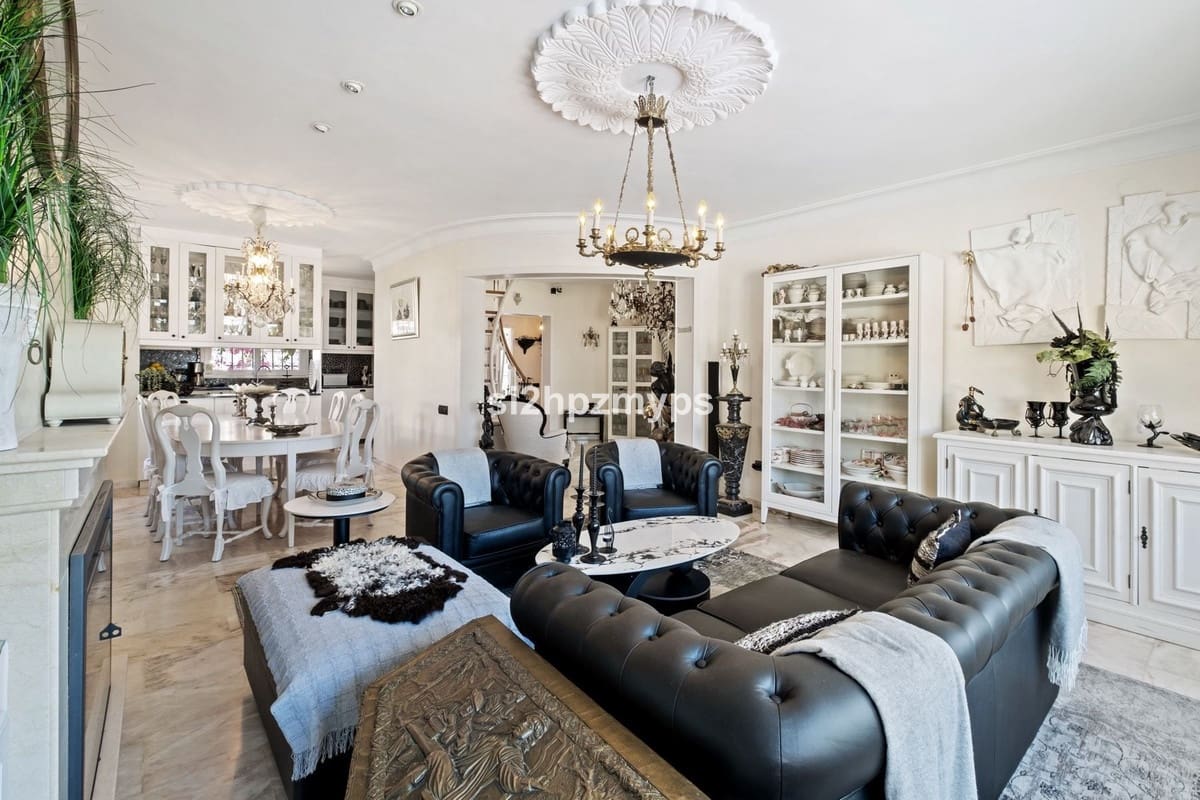 5 quarto Moradia para venda em Torrox-Costa com piscina garagem - 1 300 000 € (Ref: 10143216)