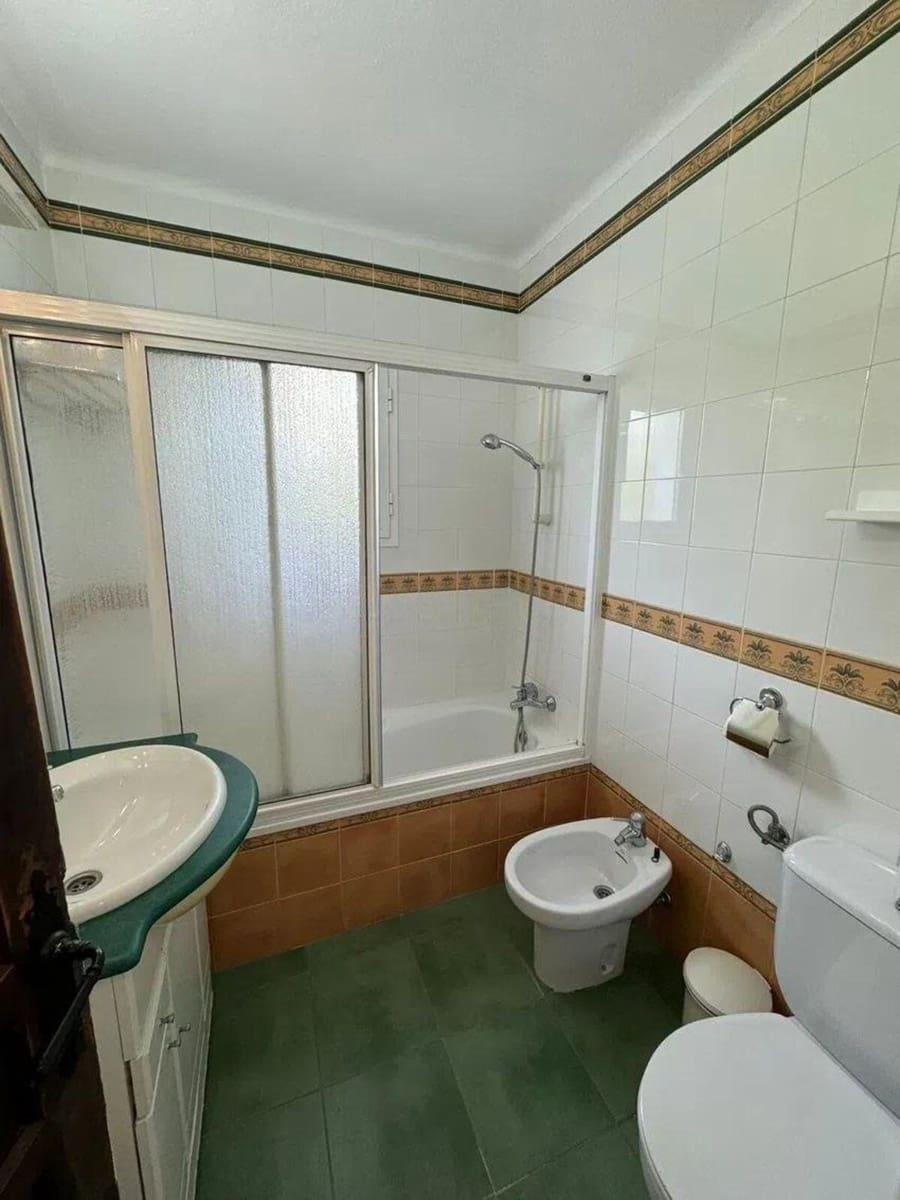3 soverom Villa til salgs i Estepona med garasje - € 1 050 000 (Ref: 10143221)