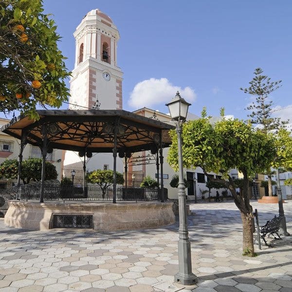 3 bedroom Apartment for sale in Estepona - € 292,000 (Ref: 10143230)